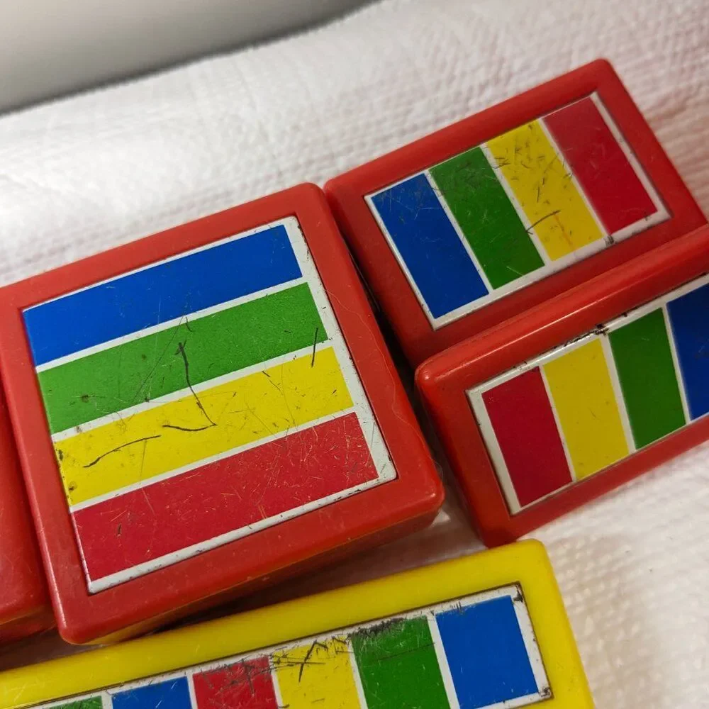 Vintage‎ Hilco Bucket set 22 Magnet Blocks magnetic building toy rainbow primary